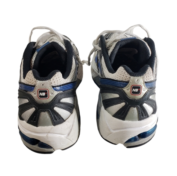 New Balance Shoes New Balance Mens Size 8 12 V1 Running Shoes